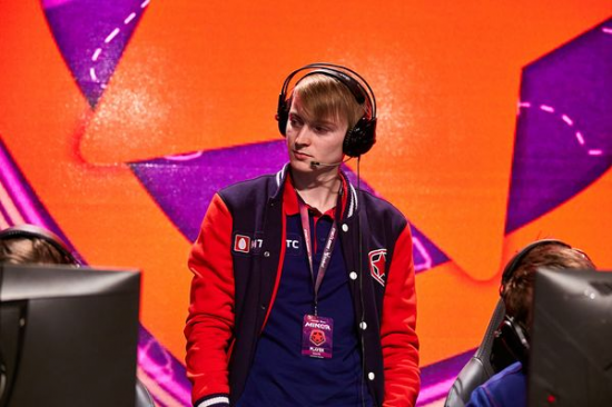 电竞行业三大商业动态：BLAST进军蒙古市场 Riot Games探索预测市场合作 1xBet续约PGL